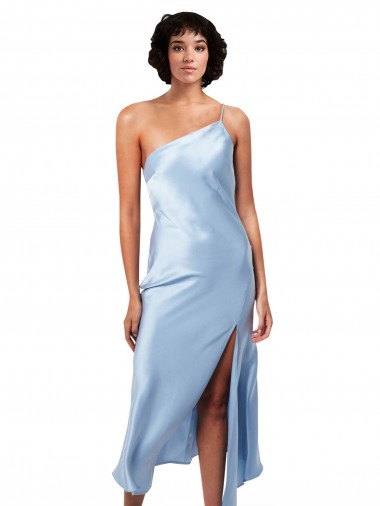 Azul Céu Claro Linha A Um Ombro Comprimento Midi Cetim Sedoso Curto Formais Vestidos de Madrinha / Vestidos de Festa Outlet