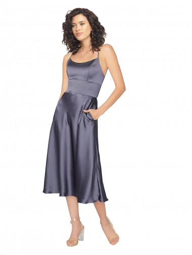 Crepúsculo Linha A Colher Comprimento Midi Cetim Sedoso Curto Vestidos de Madrinha / Vestidos de Festa Outlet
