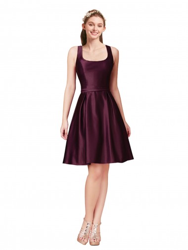 Linha A Barco Cetim Curto Vestidos de Madrinha / Vestidos de Festa Outlet