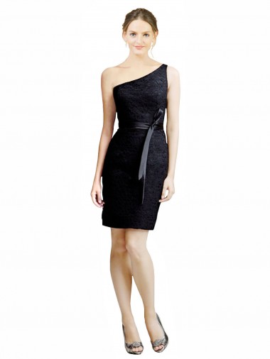 Preto Linha A Um Ombro Renda Curto Vestidos de Madrinha / Vestidos de Homecoming Outlet