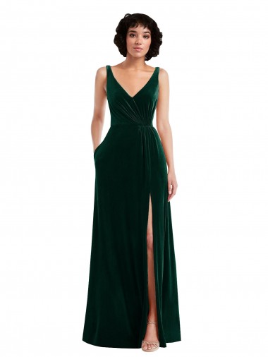 Verde Escuro Veludo Elástico Linha A Sem Mangas Decote V Longo Vestidos de Madrinha / Vestidos de Festa Outlet